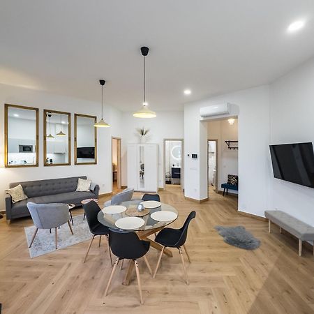 Stafetahaz Apartmanok Vác Exterior photo