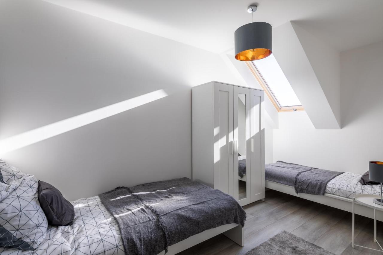 Stafetahaz Apartmanok Vác Exterior photo