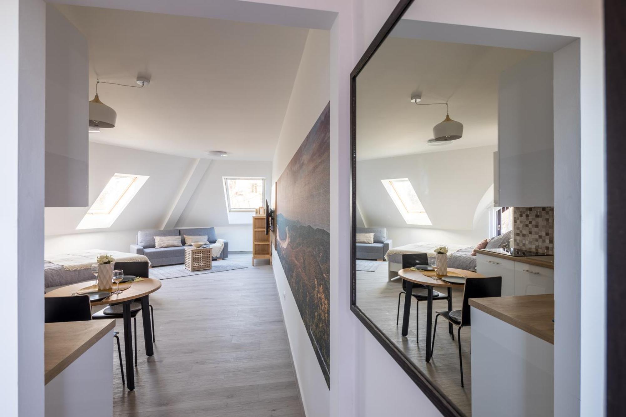 Stafetahaz Apartmanok Vác Exterior photo
