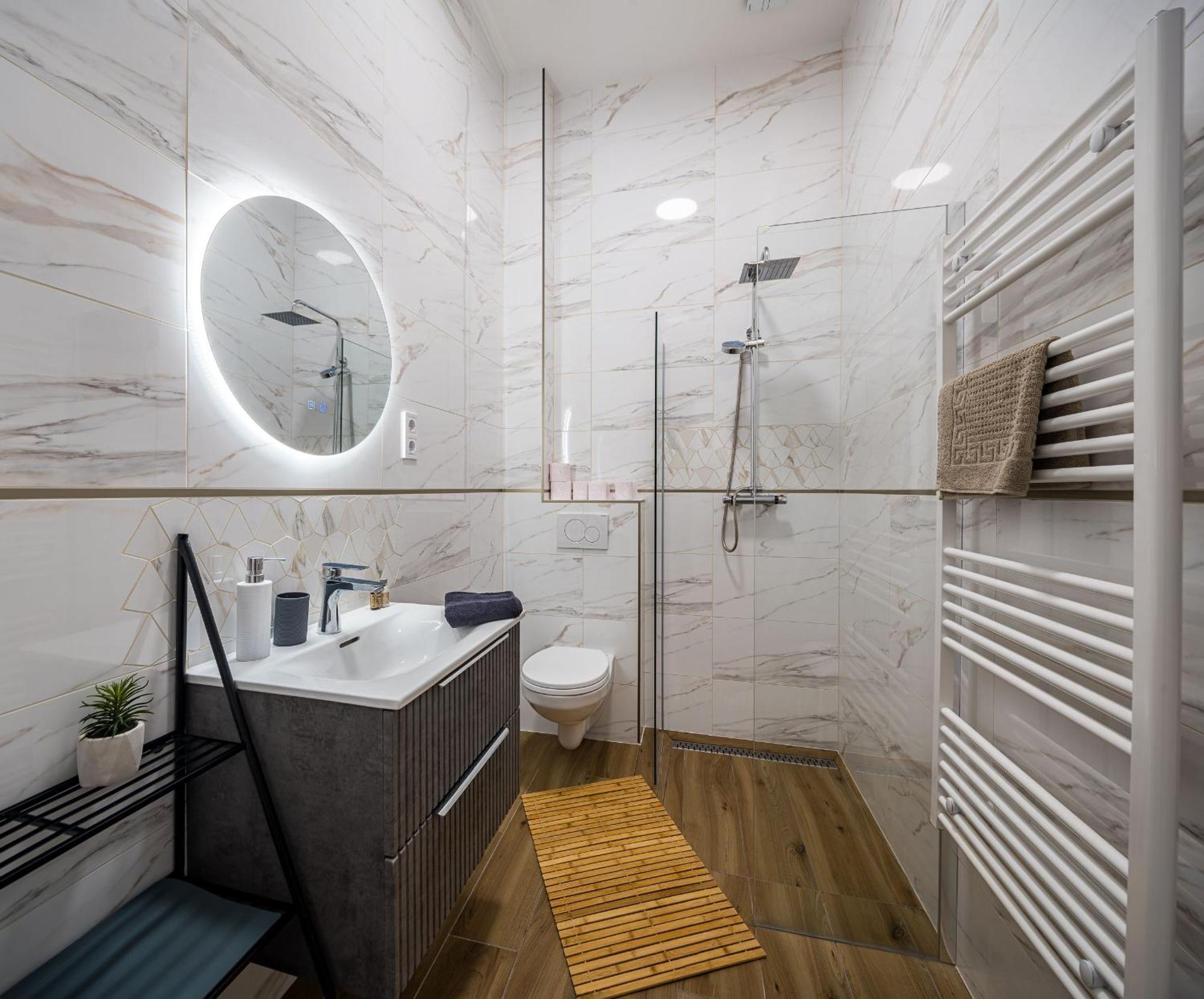 Stafetahaz Apartmanok Vác Exterior photo