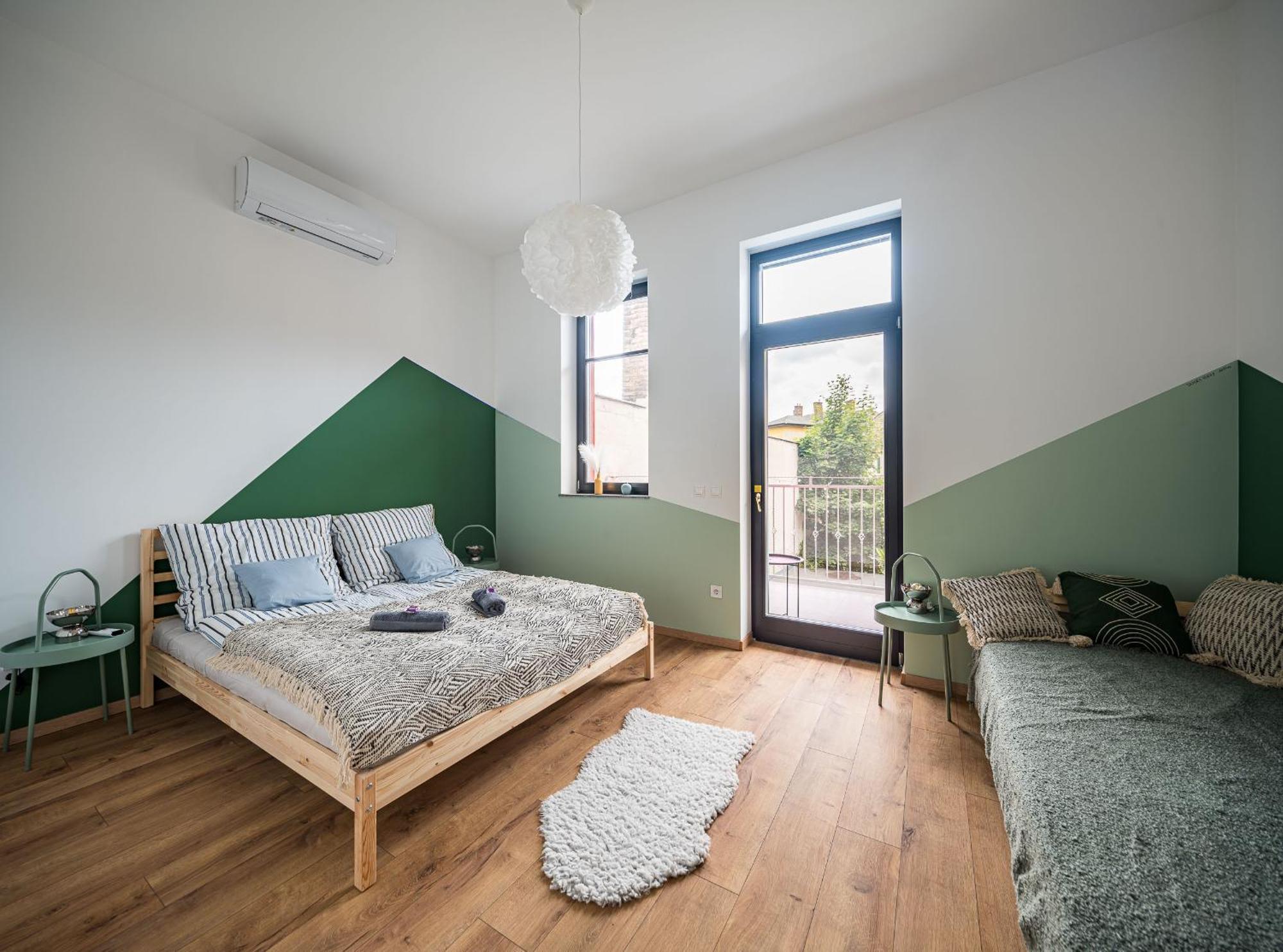 Stafetahaz Apartmanok Vác Exterior photo