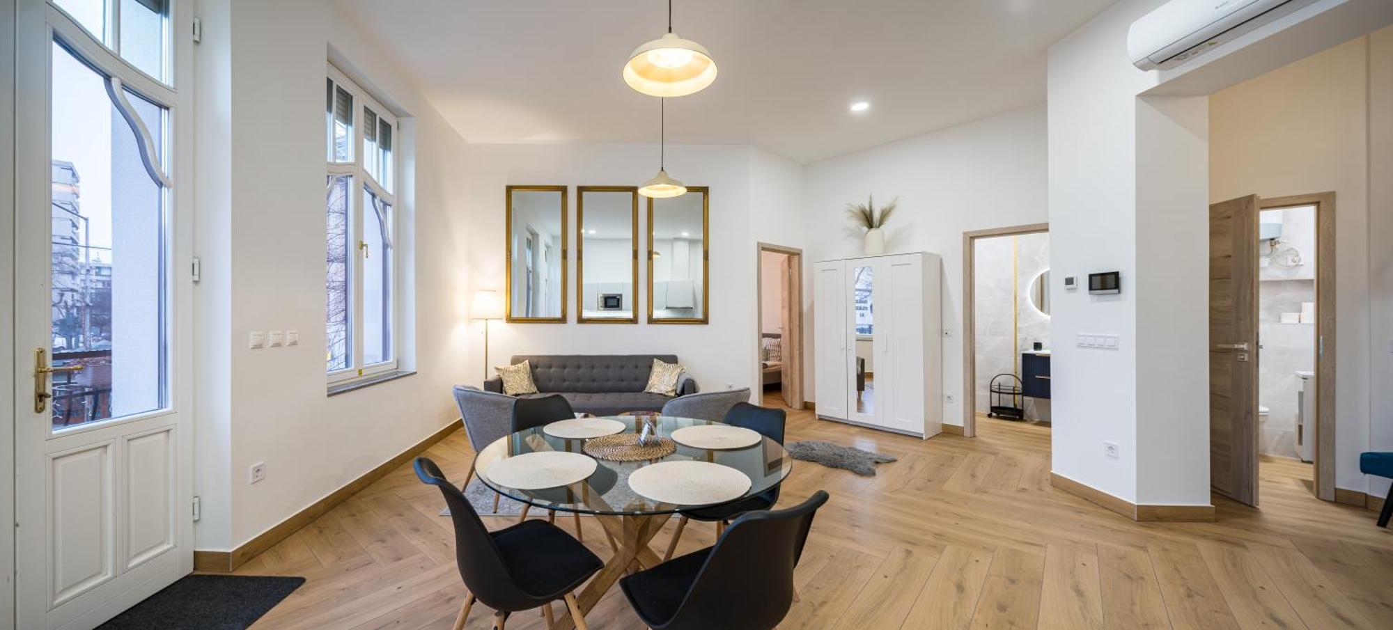 Stafetahaz Apartmanok Vác Exterior photo