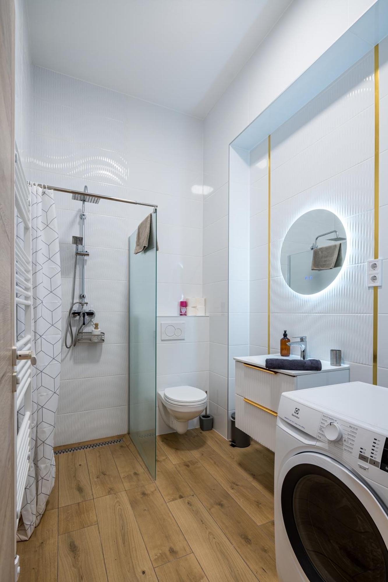 Stafetahaz Apartmanok Vác Exterior photo