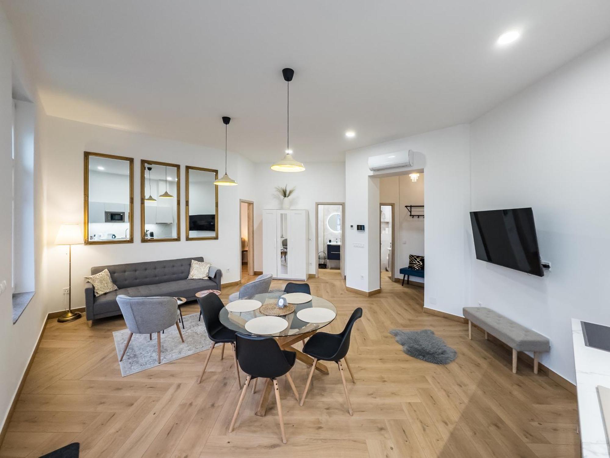 Stafetahaz Apartmanok Vác Exterior photo