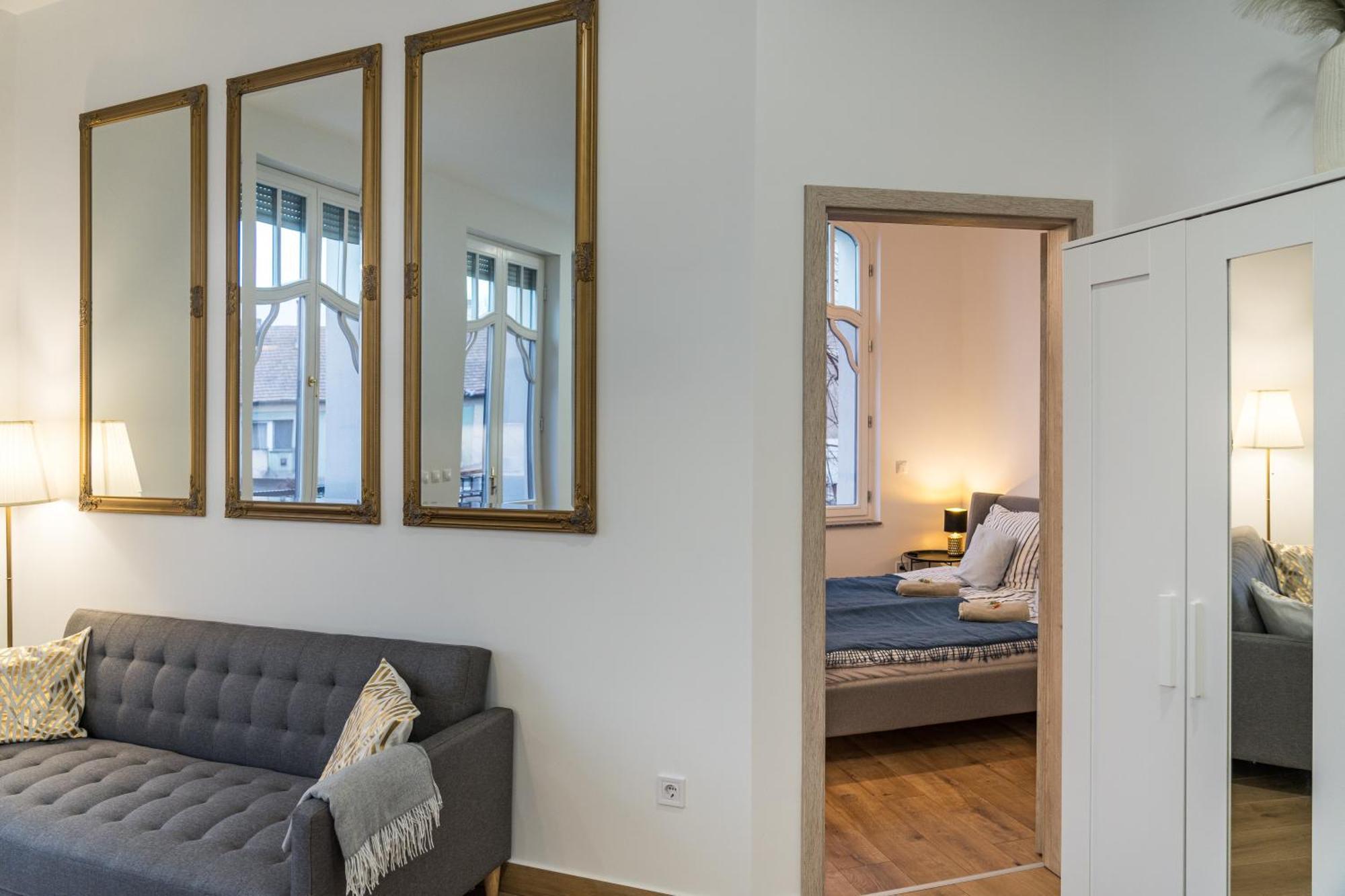 Stafetahaz Apartmanok Vác Exterior photo